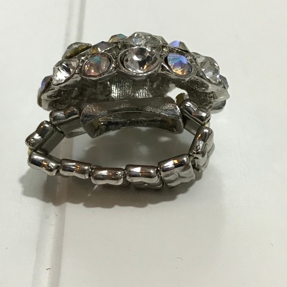 Rhinestone Cocktail Ring Stretch Elastic Band Statement Jewelry: 2184 - Picture 4 of 6